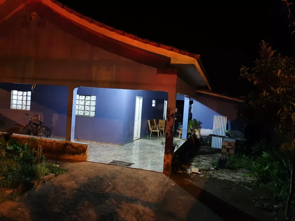 Adolescente mata avó e enterra corpo no quintal de casa, em Jaru — Foto: Portal P1/Reprodução Adolescente mata avó e enterra corpo no quintal de casa, em Jaru — Foto: Portal P1/Reprodução