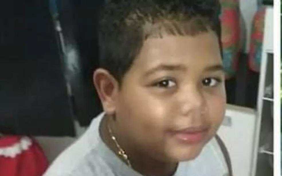 Criança é morta com golpes de foice durante assalto na BA; bandido levou celular e carteira com R$ 300 — Foto: Redes Sociais