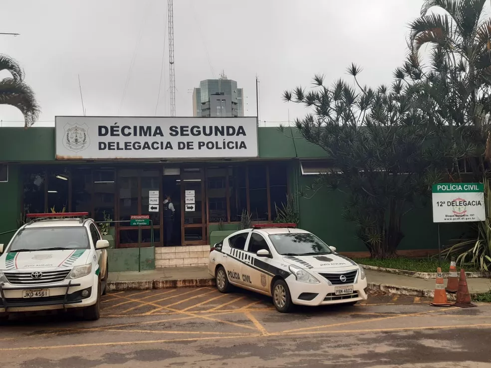 Fachada da 12ª Delegacia de Polícia, em Taguatinga — Foto: Carolina Cruz/G1 Fachada da 12ª Delegacia de Polícia, em Taguatinga — Foto: Carolina Cruz/G1