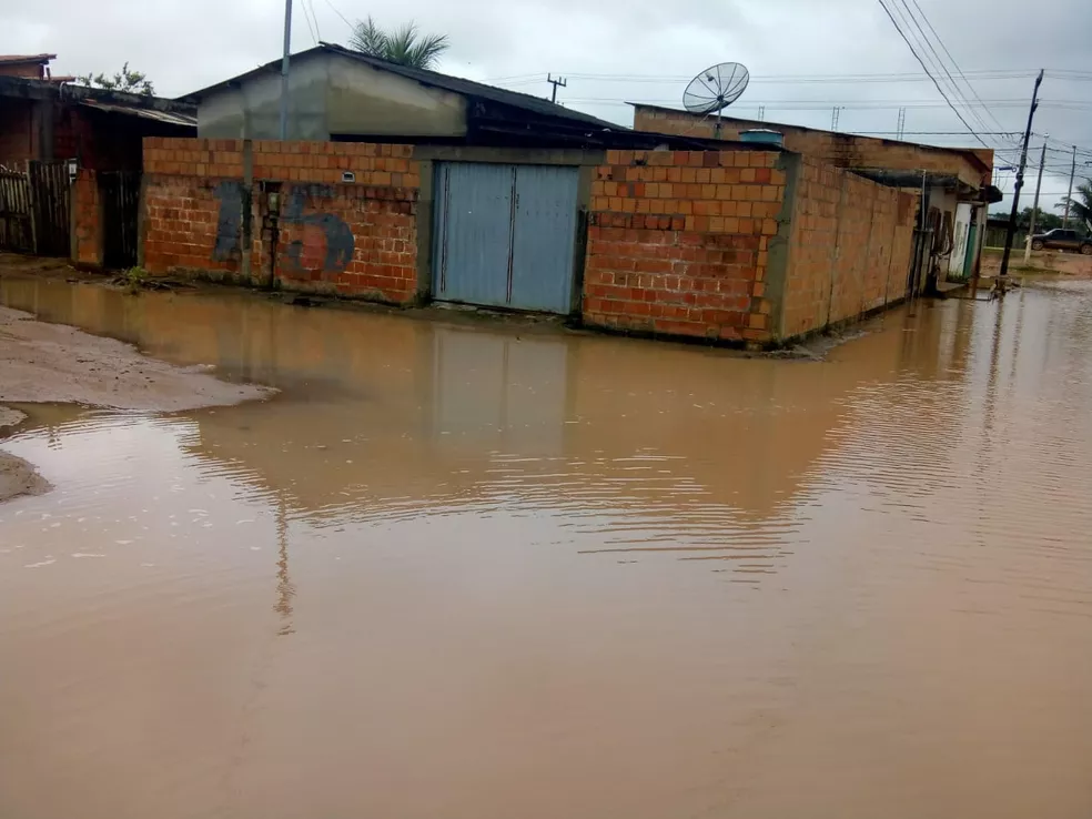 Alagamento em Itabela nesta terça-feira (3), no sul da Bahia — Foto: Redes Sociais