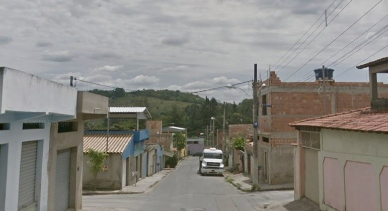 Criança foi morta por atiradores quando estava na rua no bairro São Salvador, em Betim