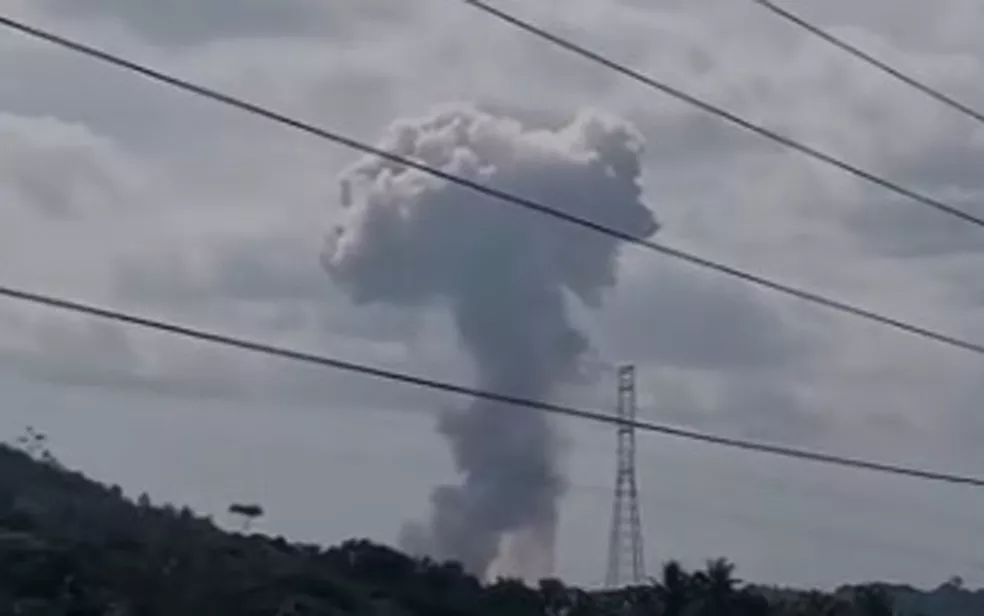 Explosão assusta moradores em Simões Filho, na Bahia — Foto: Redes Sociais