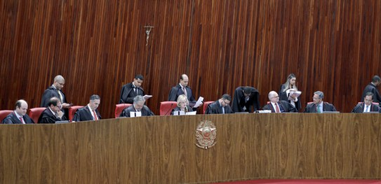 Sessão plenária administrativa do TSE