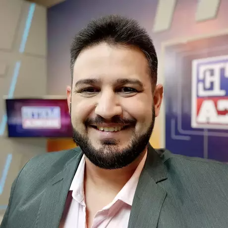 O jornalista Romano dos Anjos, apresentador do programa Mete Bronca da TV Imperatriz, foi sequestrado dentro de casa O jornalista Romano dos Anjos, apresentador do programa Mete Bronca da TV Imperatriz, foi sequestrado dentro de casa