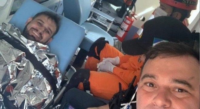 Romano dos Anjos recebeu manta térmica ao ser atendido Romano dos Anjos recebeu manta térmica ao ser atendido
