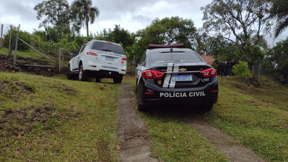 Criança foi encontrada morta dentro de casa na madrugada desta quinta-feira (3) — Foto: Denise Furlanetto Da Campo / Rádio Garibaldi AM