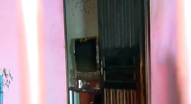 Suspeito ateou fogo no corpo da mãe idosa e depois na casa onde mora no Grajaú