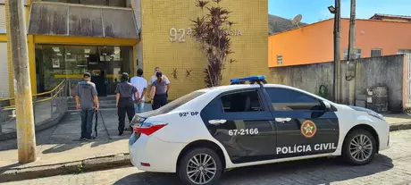 Polícia prendeu homem no bairro de Valença, no município do Rio das Flores Polícia prendeu homem no bairro de Valença, no município do Rio das Flores