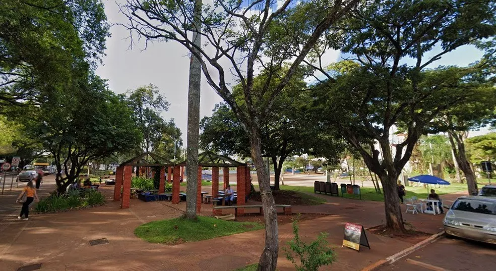 Praça Antônio João foi alvo do crime contra o patrimônio público. — Foto: Reprodução/GoogleMaps