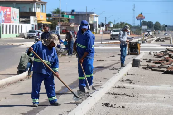 Prefeitura inicia construção de ciclovia e pista de caminhada para a população de Teixeira de Freitas