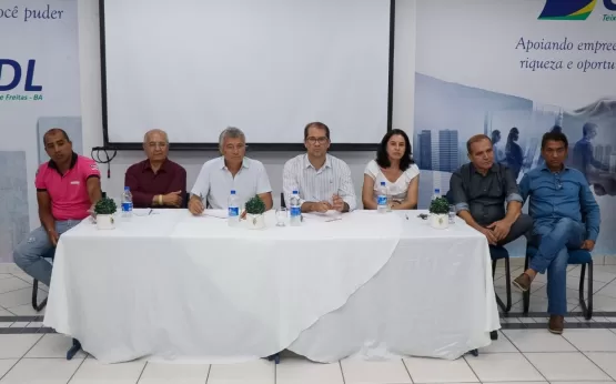 Prefeito Marcelo Belitardo reuni a  imprensa para falar de suas ações frente a Prefeitura de Teixeira de Freitas