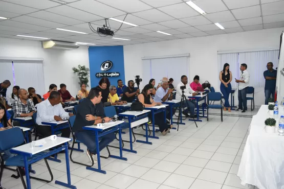 Prefeito Marcelo Belitardo reuni a  imprensa para falar de suas ações frente a Prefeitura de Teixeira de Freitas