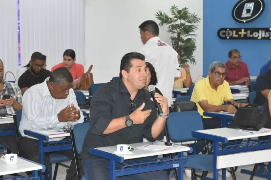 Prefeito Marcelo Belitardo reuni a  imprensa para falar de suas ações frente a Prefeitura de Teixeira de Freitas